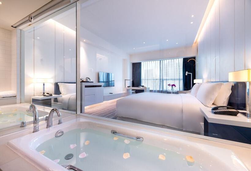 디럭스 룸, Grand Mercure Shanghai Century Park