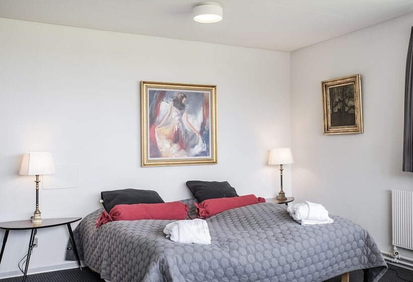 חדר משפחתי, Juelsminde Strand