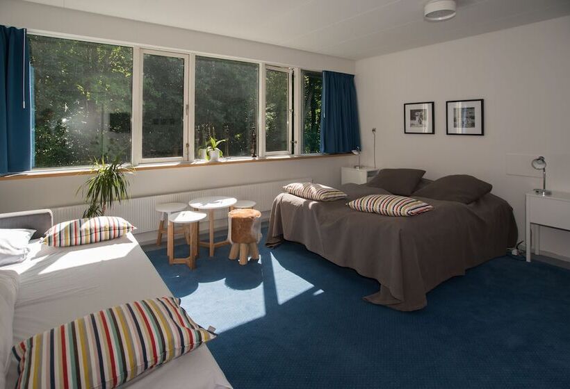 חדר משפחתי, Juelsminde Strand