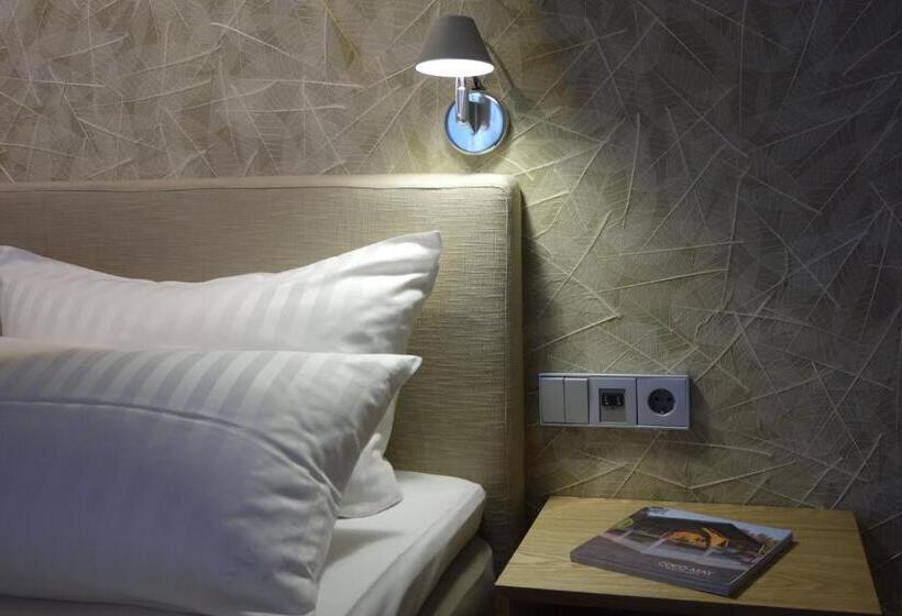 コンフォートルーム, Landhotel Broda