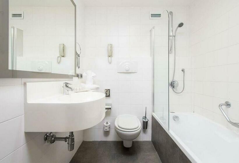 スタンダード４人部屋, Plaza Caserta