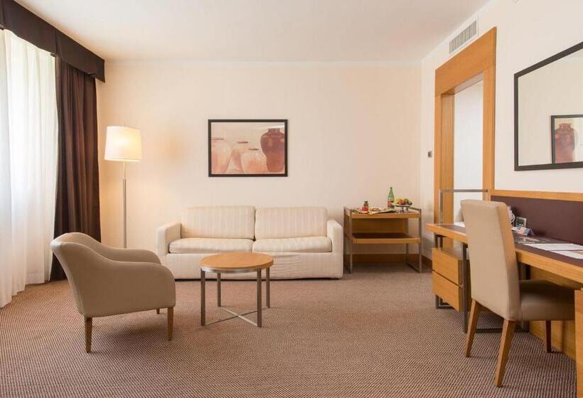 エクゼクティブスイート, Plaza Caserta