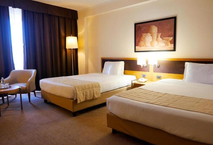 スタンダードトリプルルーム, Plaza Caserta