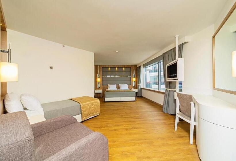 スイート, Poseidon Hotel   Adult Only