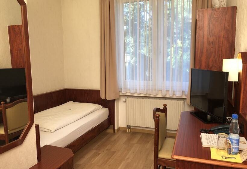 חדר אקונומי יחיד, Restaurant Und Gästehaus Löwen