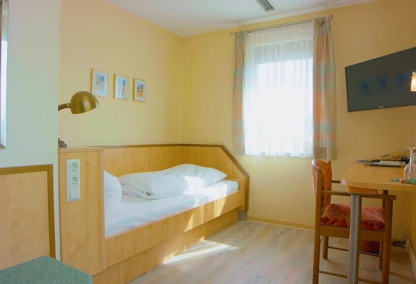 חדר אקונומי יחיד, Restaurant Und Gästehaus Löwen