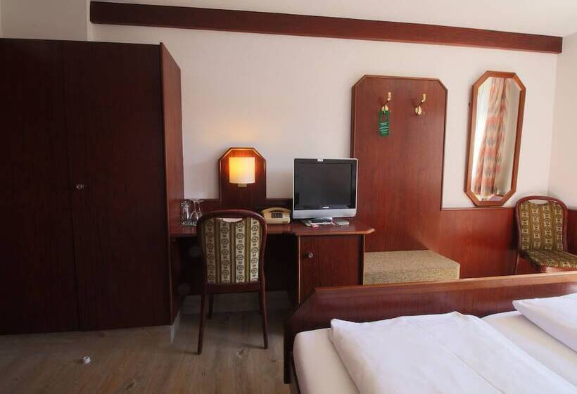 חדר קלאסי, Restaurant Und Gästehaus Löwen