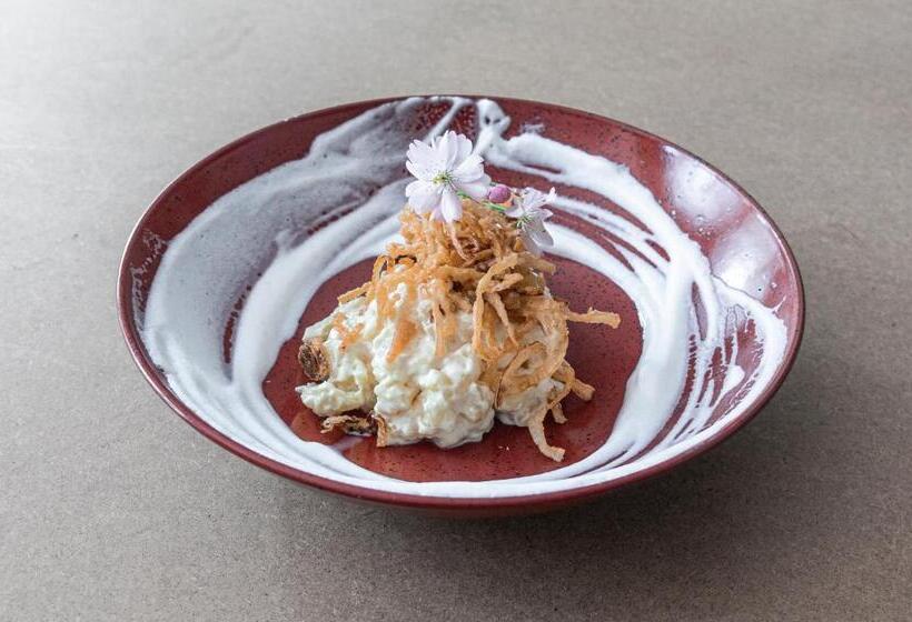 غرفة قياسية, U Kříže