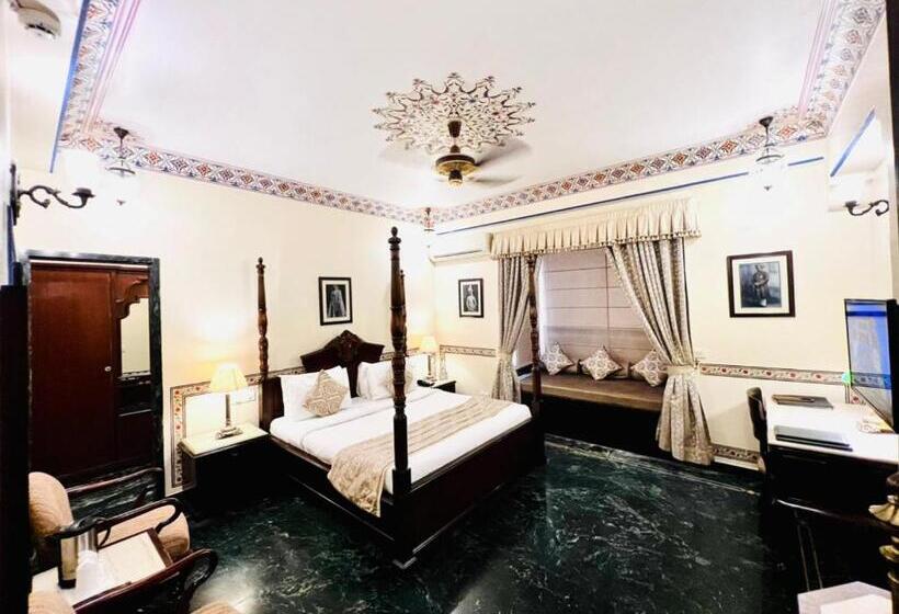 اتاق لوکس, Umaid Mahal A Heritage Style Boutique