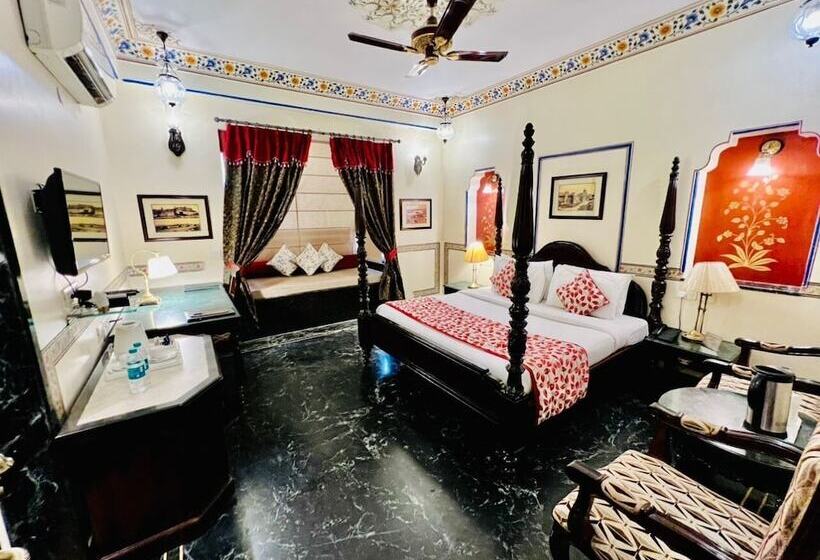 اتاق لوکس, Umaid Mahal A Heritage Style Boutique