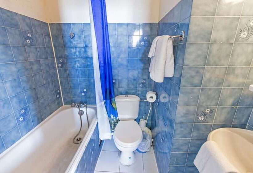 Pokój Standard Trzyosobowy, Hipotel Paris Printania Maraichers