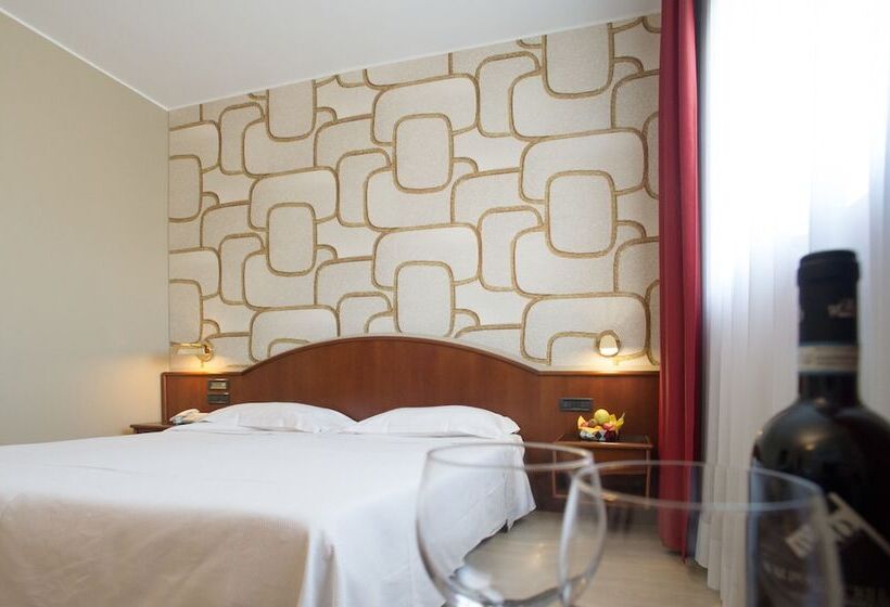 スーペリアールーム, Abacus