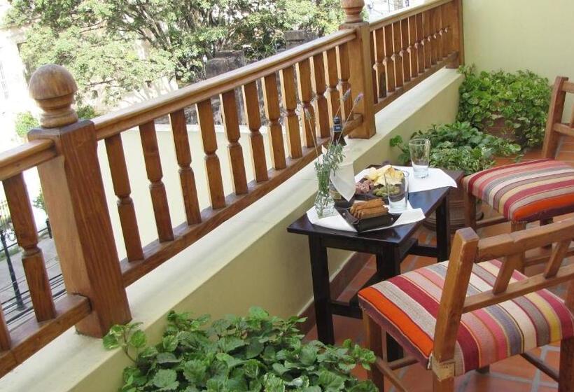 스위트, Altos De Balcarce