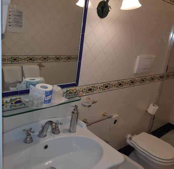 Номер Economy, Antica Repubblica In Amalfi Center At 100mt From The Sea