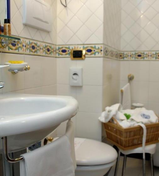 Family Suite, Antica Repubblica In Amalfi Center At 100mt From The Sea