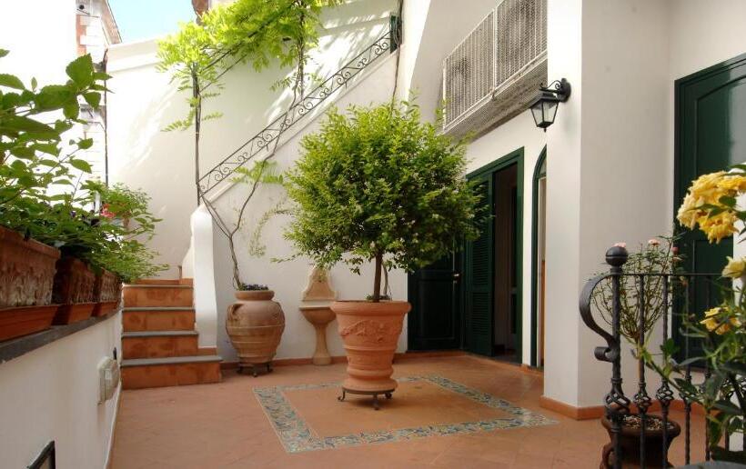 Номер Стандарт Трехместный, Antica Repubblica In Amalfi Center At 100mt From The Sea
