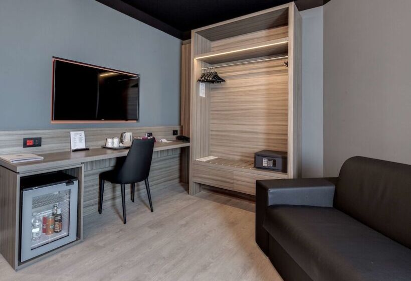 سوییت جونیور, Best Western Aries