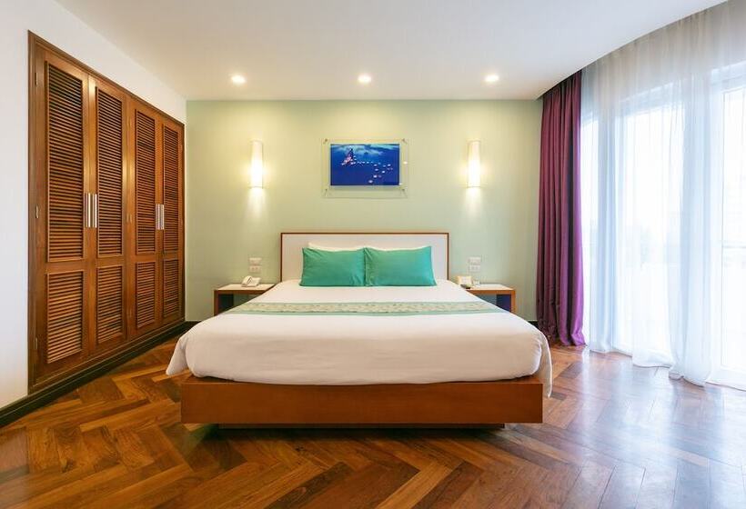 اتاق خانوادگی, êmm Hotel Hue