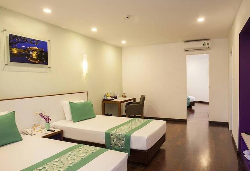 اتاق خانوادگی, êmm Hotel Hue