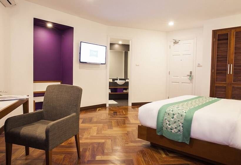 اتاق خانوادگی, êmm Hotel Hue