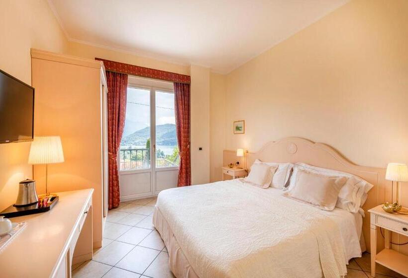 Номер Стандарт Вид на Озеро, La Perla