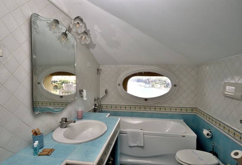 수피리어 룸 바다 전망, La Tonnarella