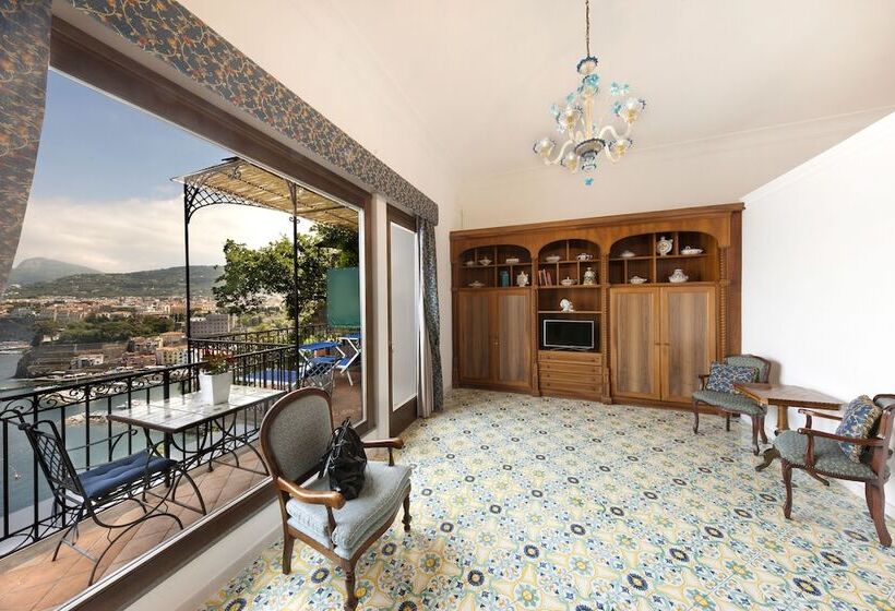 주니어 스위트 바다 전망, La Tonnarella