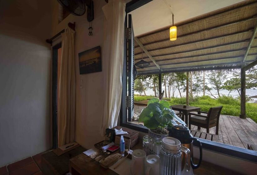 اتاق سوپریور با چشم‌انداز دریا, Mango Bay Resort