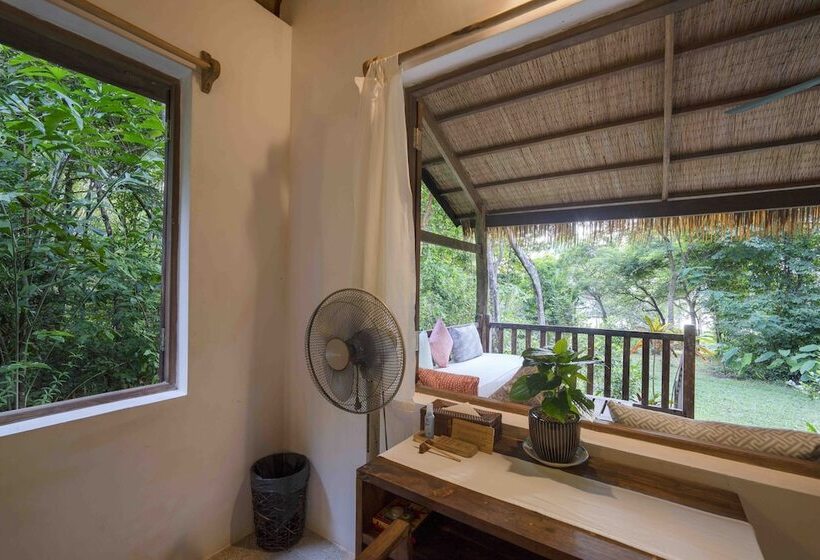 بانگلوی لوکس, Mango Bay Resort