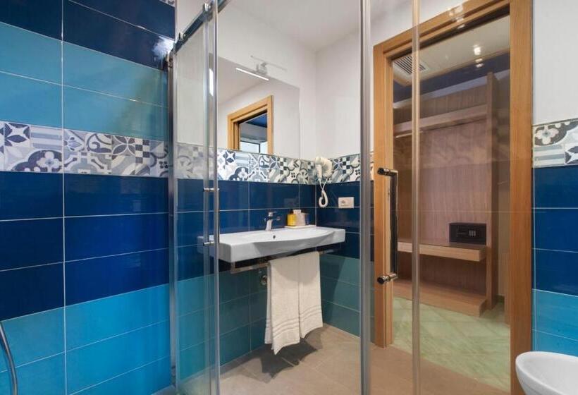 חדר קלאסי, O Sole Mio