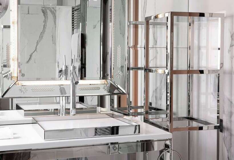 سوییت خانوادگی, Palazzina Grassi