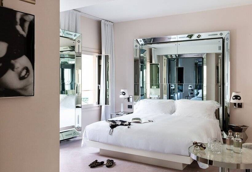 اتاق لوکس, Palazzina Grassi