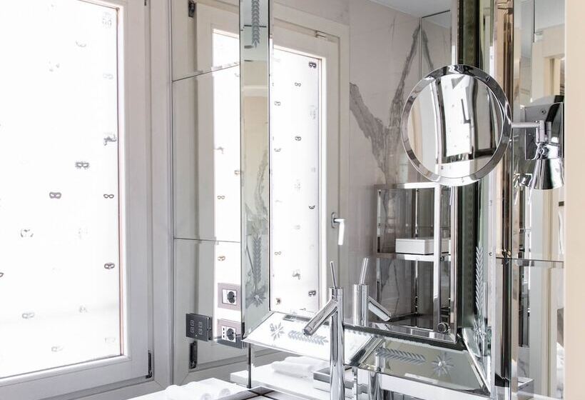 سوییت جونیور, Palazzina Grassi