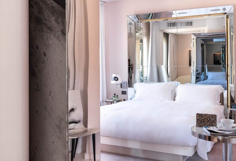 سوییت جونیور, Palazzina Grassi