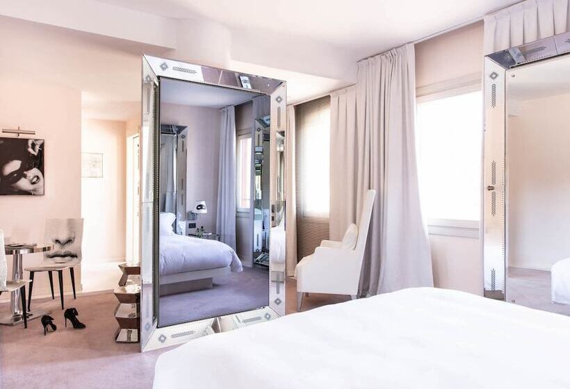 سوییت جونیور, Palazzina Grassi