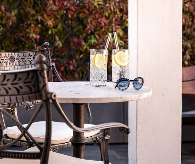 سوئیت جونیور با تراس, Palazzina Grassi