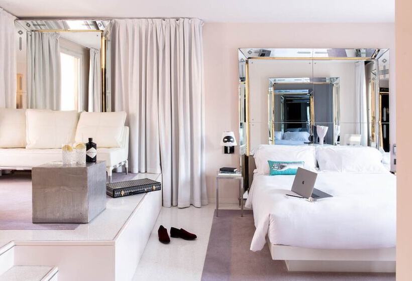 سوئیت جونیور با تراس, Palazzina Grassi