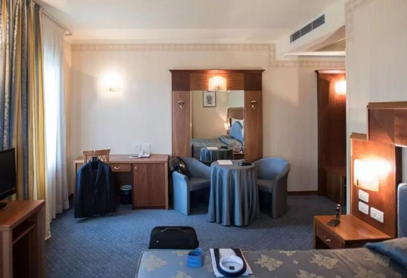 Standard-huone, Phi Hotel Astoria