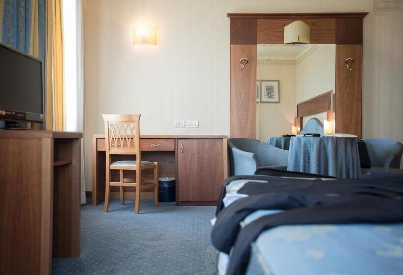 غرفة قياسية, Phi Hotel Astoria