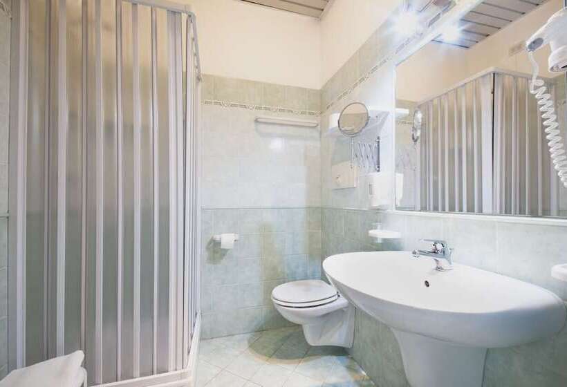 Номер Стандарт, Piccolo Mondo