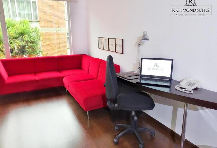 스위트 킹사이즈 침대, Richmond Suites