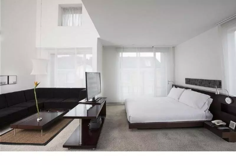 スタンダードルーム, Richmond Suites