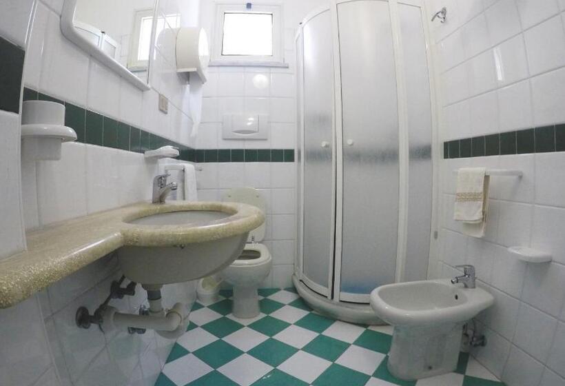 스탠다드 싱글 룸, Rosetta