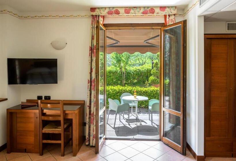 غرفة قياسية ثلاثية داخلية, Sovestro