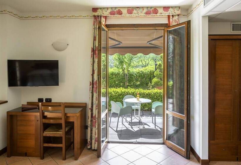 غرفة قياسية ثلاثية داخلية, Sovestro