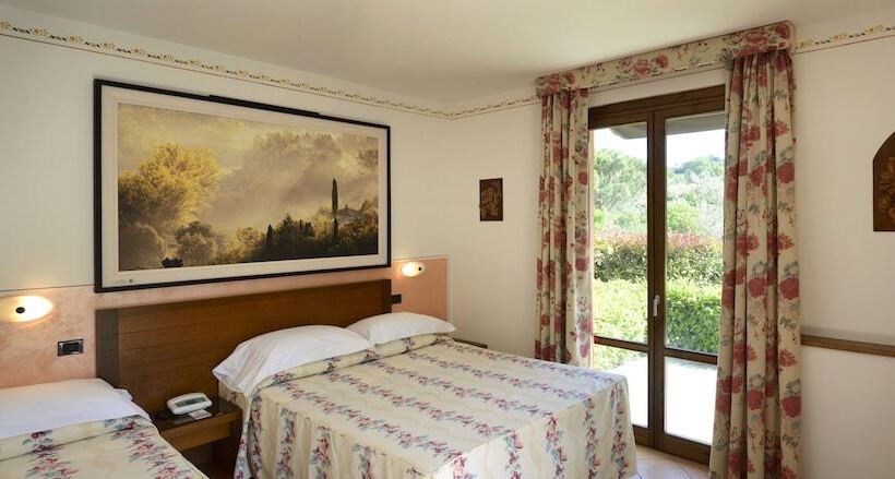 Трехместный Номер Стандарт Interior, Sovestro