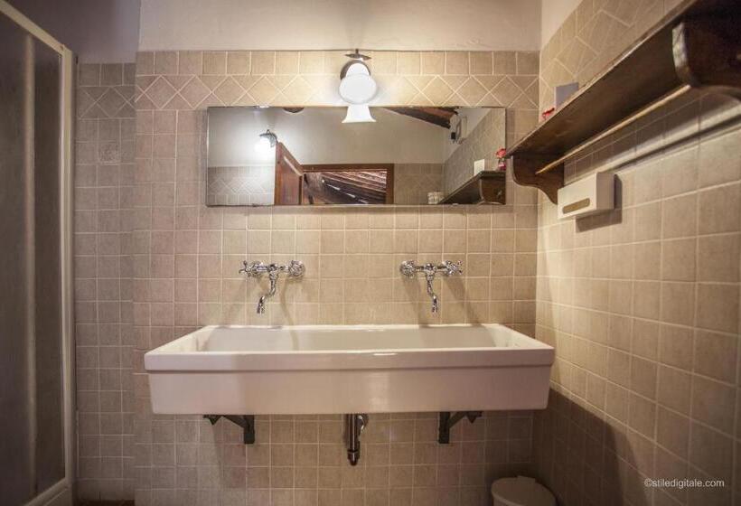 غرفة قياسية ثلاثية, Tenuta Il Burchio