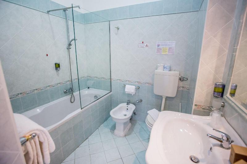 4인용 스탠다드 룸, Tourist