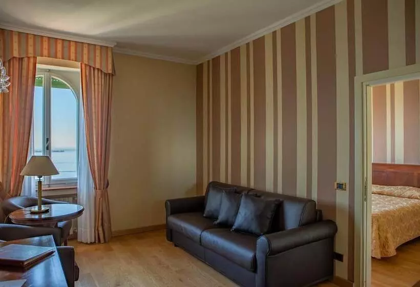 سوییت جونیور با چشم‌انداز دریاچه, Villa Del Sogno