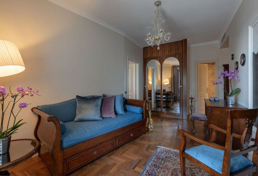 Полулюкс Вид на Озеро, Villa Del Sogno
